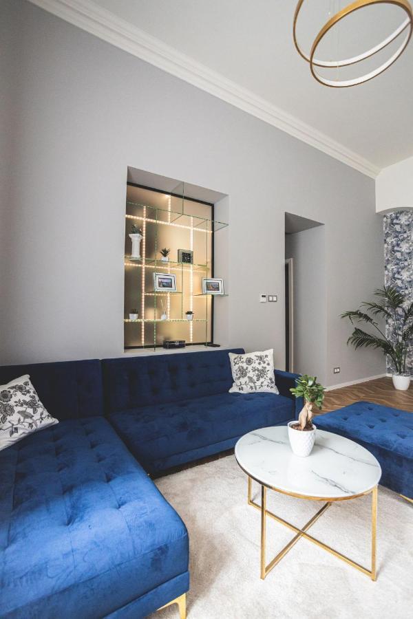 Luxury Gold 2 Bedroom Apartment Budapest Exterior photo